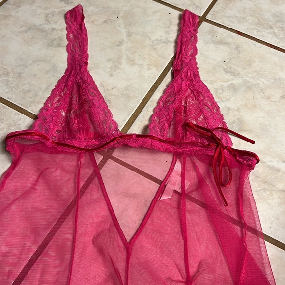 Victoria Secret small - Picture 3 of 10